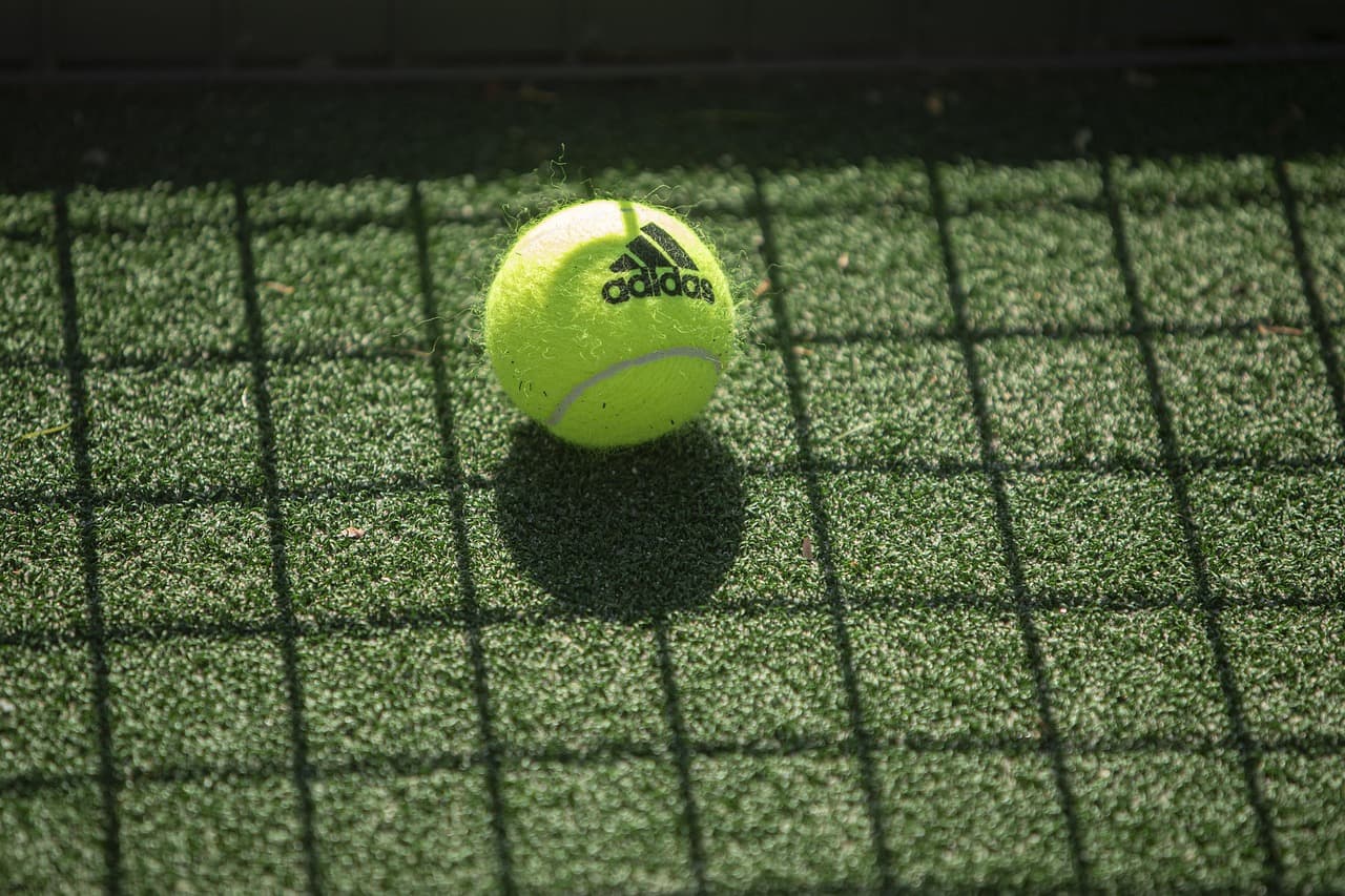 Mirra Andreeva e Anastasia Shnaider Conquistam Título de Duplas no Miami Open