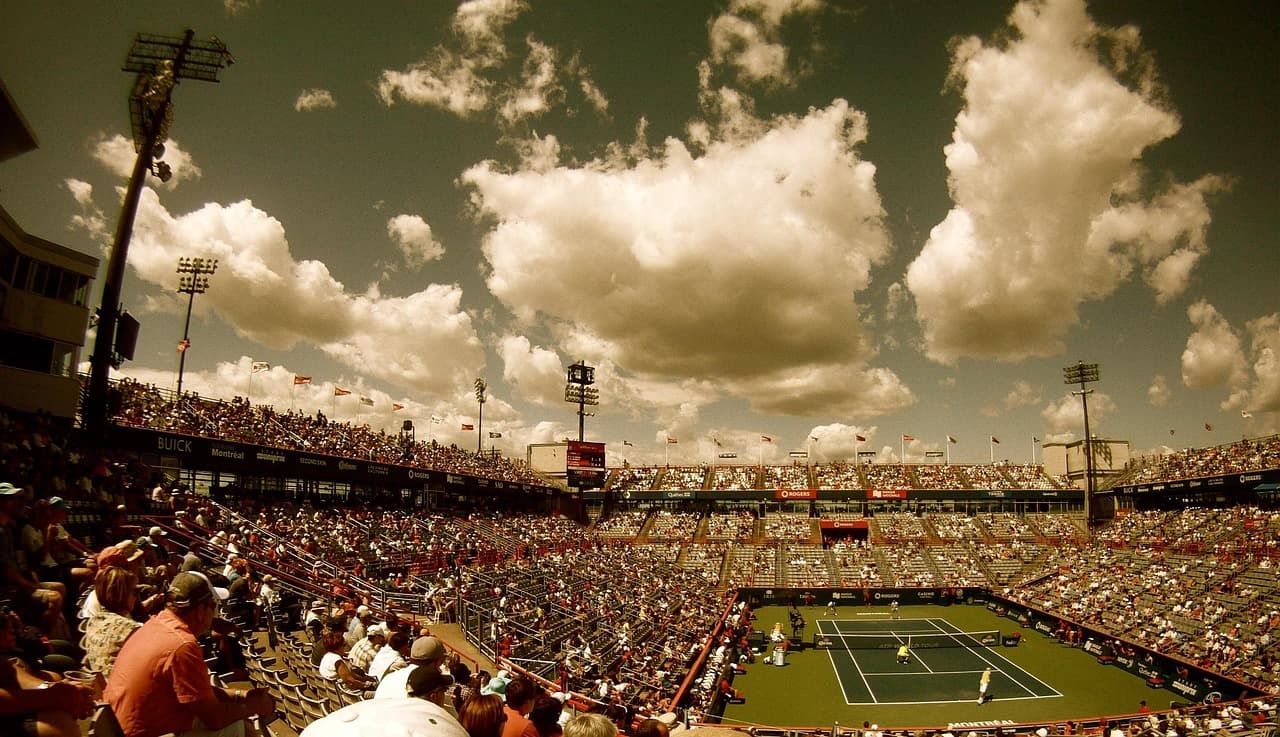 Rune encerra série de vitórias de Tsitsipas e avança para as quartas de final em Indian Wells