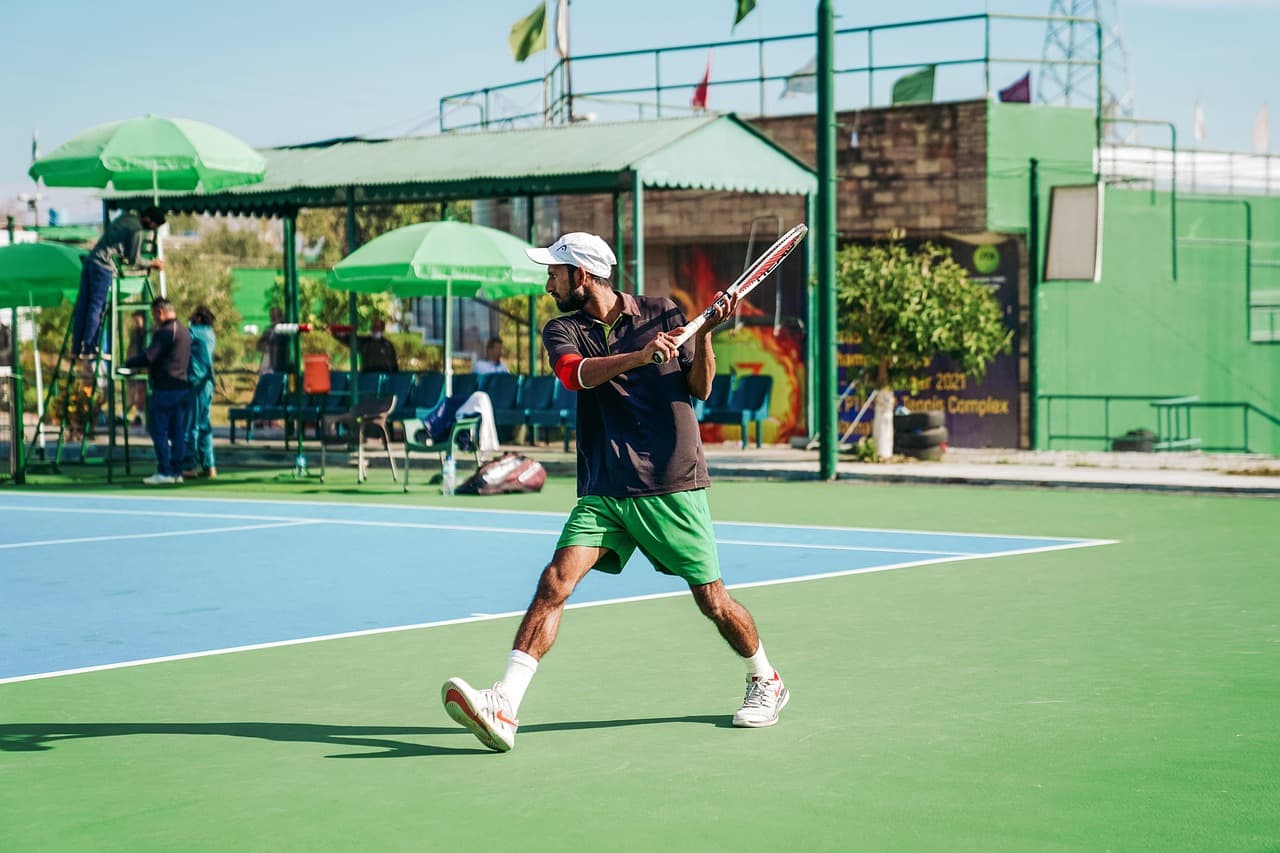 Roger Federer Pensa em Retorno aos Campos de Tênis: Uma Nova Geração Aguardando