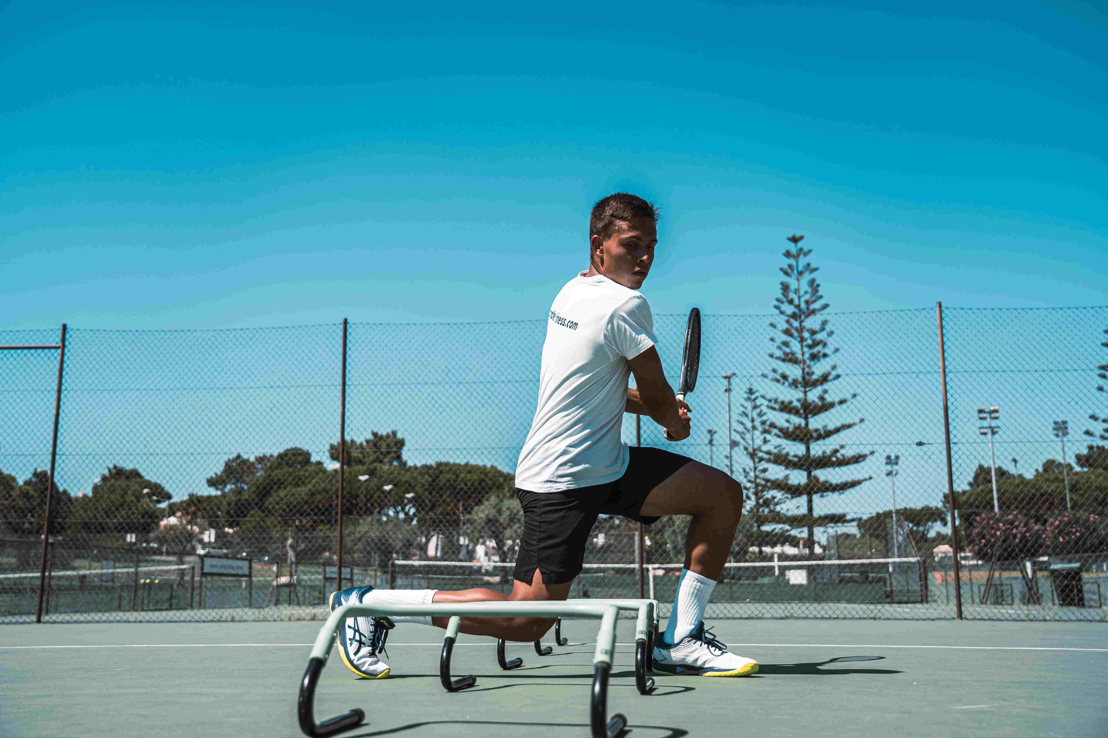 Plyometric jumps for tennis footwork training