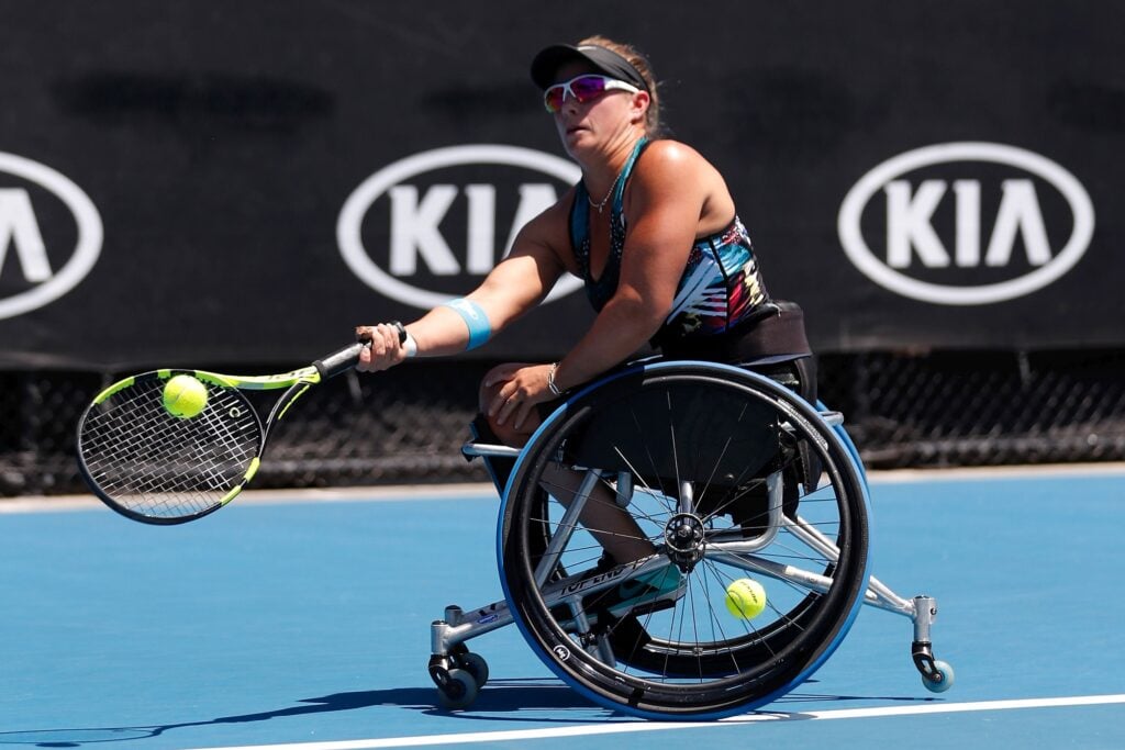 Regra dos dois quiques no tênis em cadeira de rodas