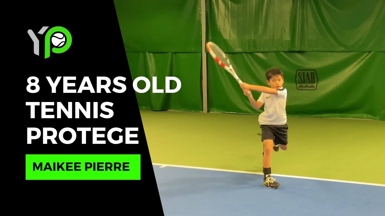 Exercício de backhand com resistance band no tênis