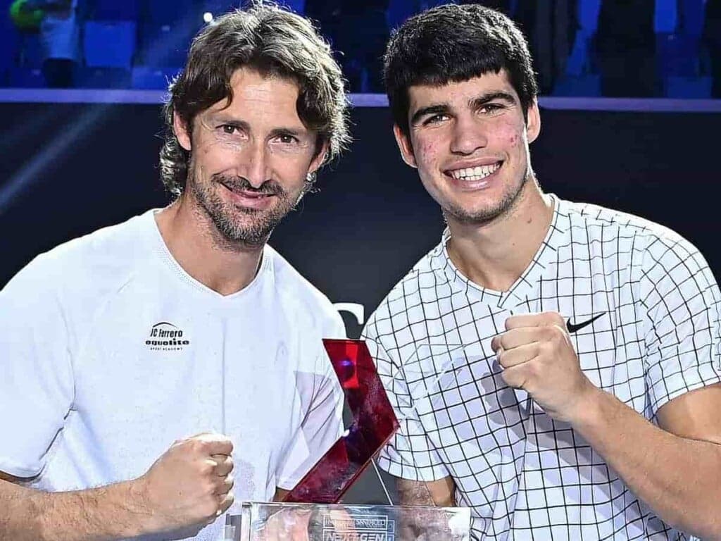 Imagem de destaque do post: A importância estratégica do treinador no sucesso de tenistas profissionais: lições do caso Alcaraz e Ferrero