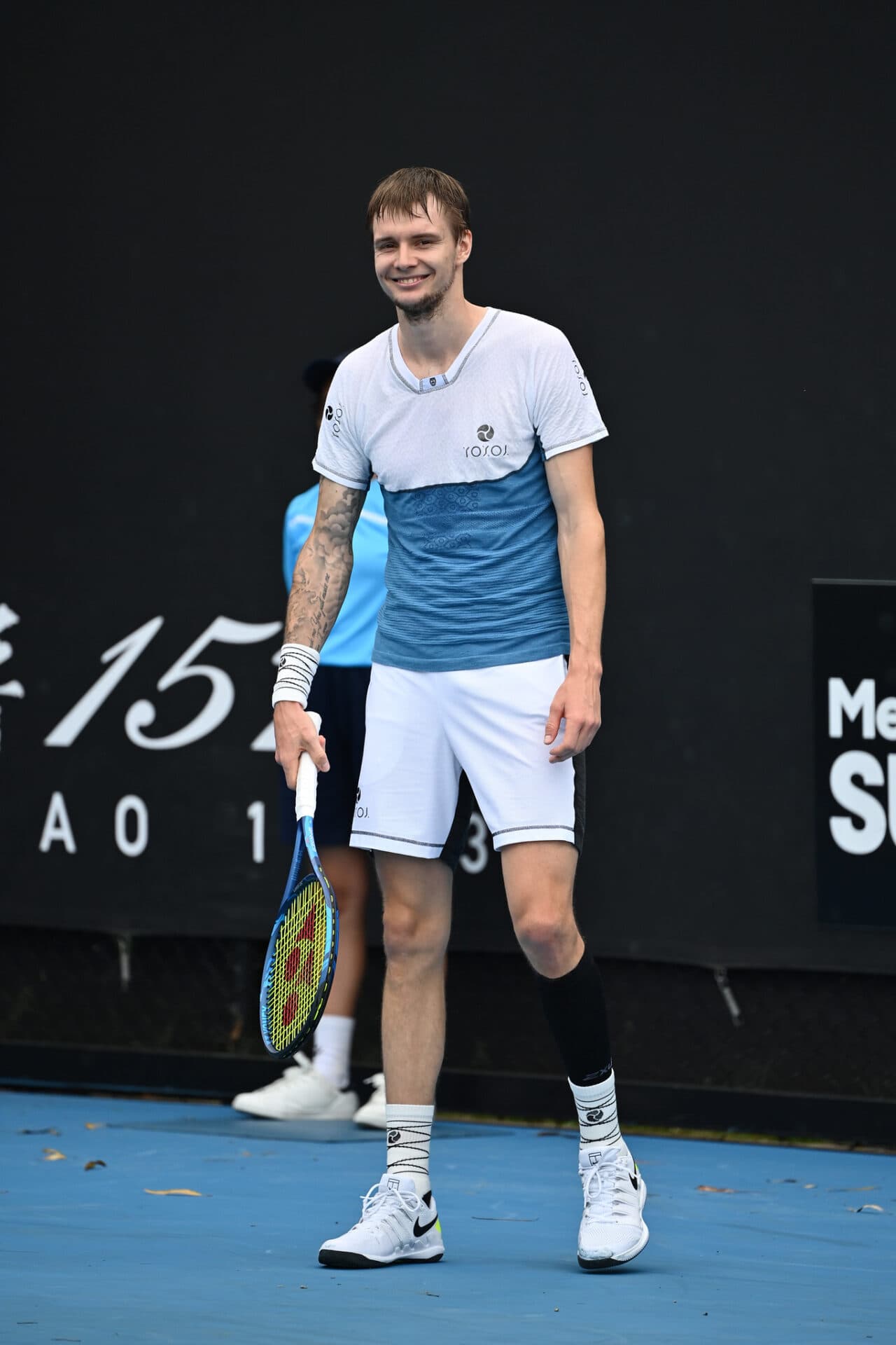 Imagem de destaque do post: Alexander Bublik: o tenista cazaque mais excêntrico do circuito ATP e suas tatuagens inspiradas em Eminem